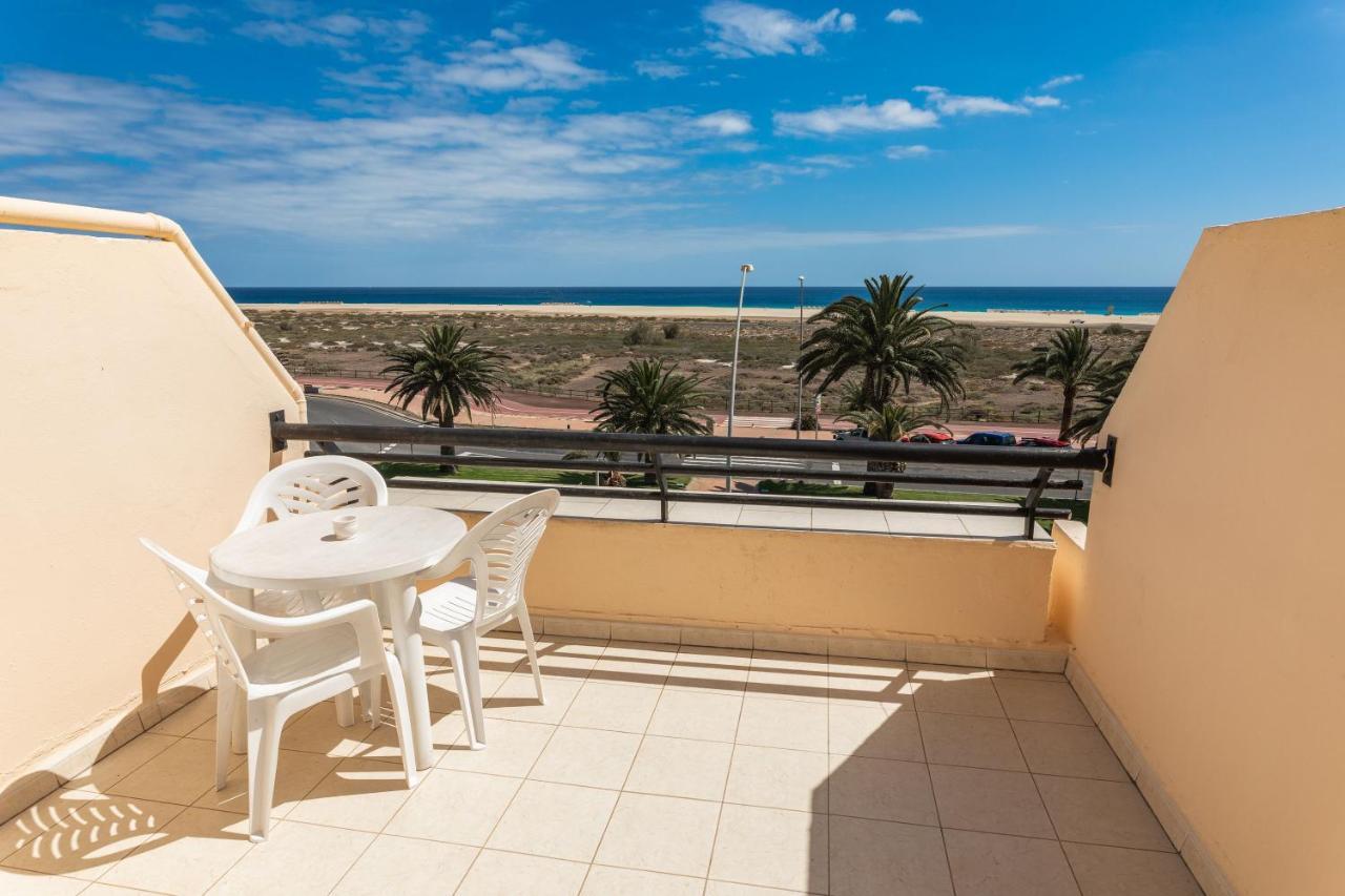 Palm Garden With Sea Views To The Beach, Pools *